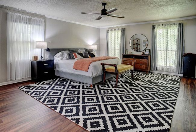 4703 Laguna Ln, House other with 3 bedrooms, 2 bathrooms and 2 parking in Austin TX | Image 13