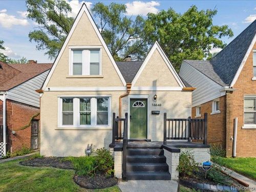 16646 Turner St, Detroit, MI, 48221-4916 | Card Image