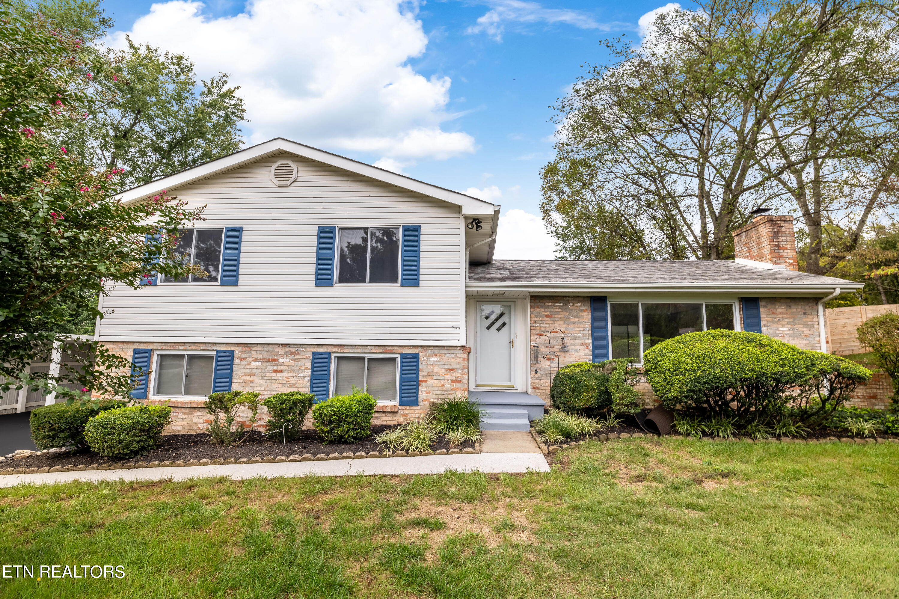 Londonderry Rd, Knoxville, TN 37923