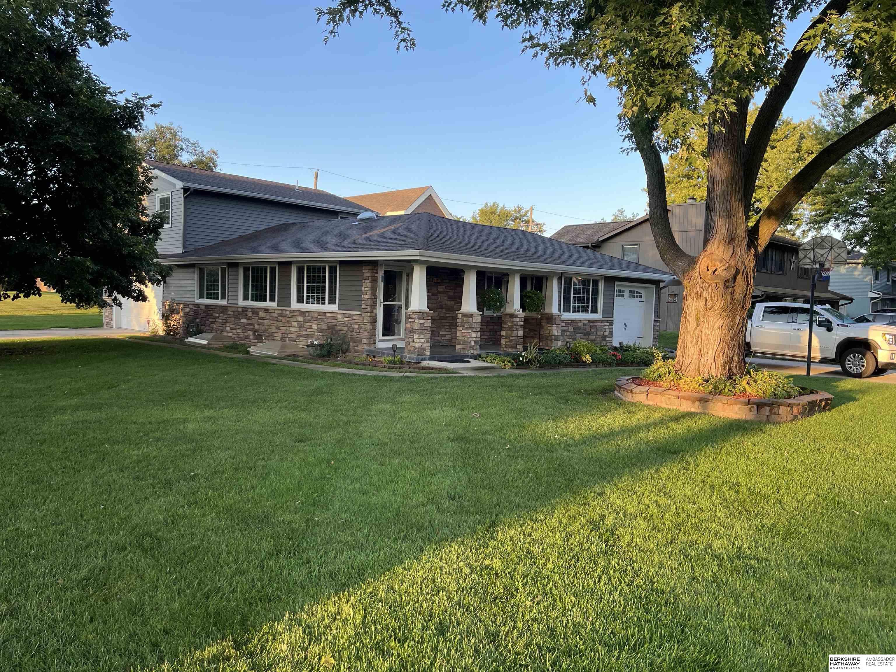 Victor Ave, Yutan, NE 68073