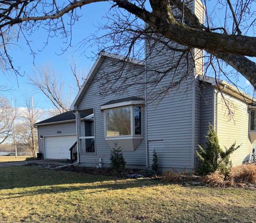 755 Mill St, Alma, MI, 48801-2250 | Card Image