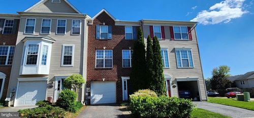 2499 Lakeside Dr, FREDERICK, MD, 21702-3157 | Card Image