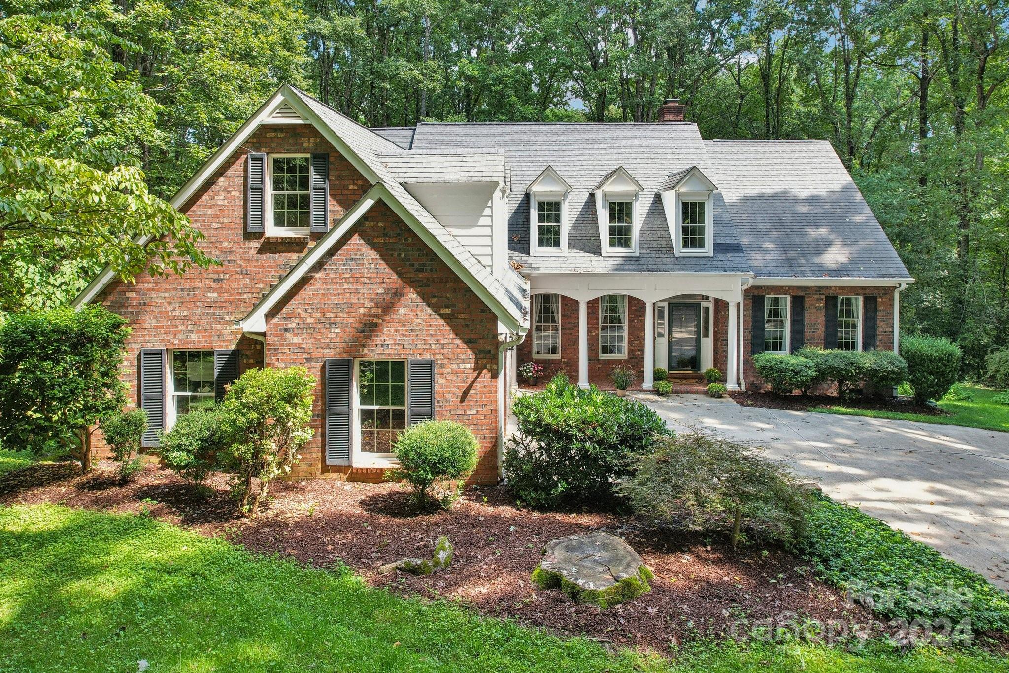 17924 Pages Pond Court, For Sale in Davidson Zoocasa