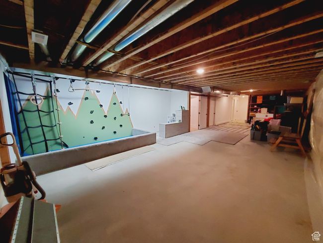 View of unfinished basement | Image 31