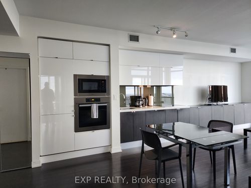 4809-21 Iceboat Terr, Toronto, ON, M5V4A9 | Card Image