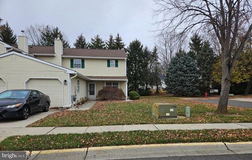 17 Exeter Ct, BORDENTOWN, NJ, 08505-3112 | Card Image