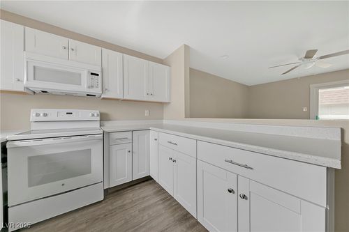 2-5408 Swenson St, Las Vegas, NV, 89119 | Card Image