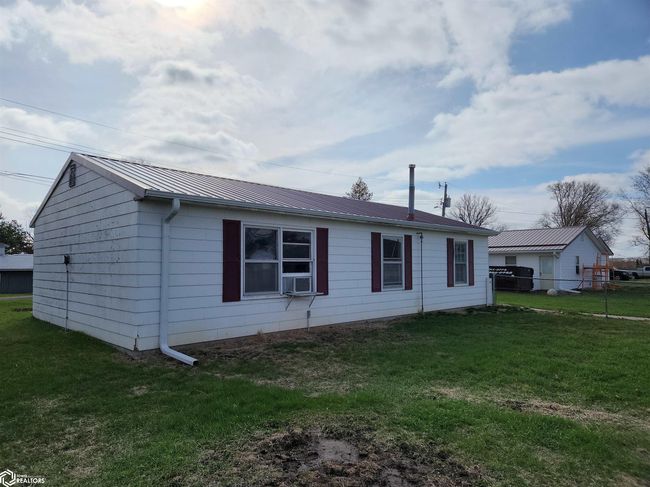 1128 Prince St, House other with 5 bedrooms, 4 bathrooms and null parking in Grinnell IA | Image 70