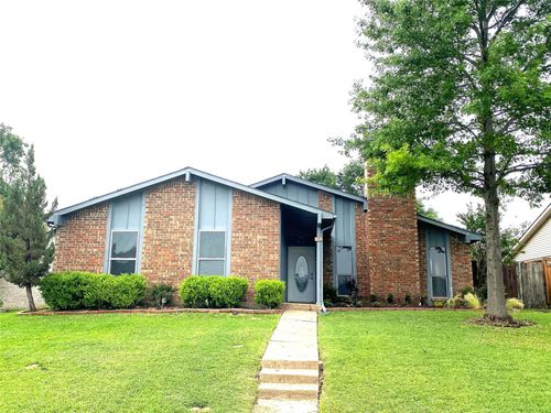 2704 Winding Creek Dr, Carrollton, TX, 75007-5930 | Card Image
