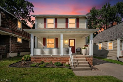 707 Kathron Ave, Cuyahoga Falls, OH, 44221-1951 | Card Image