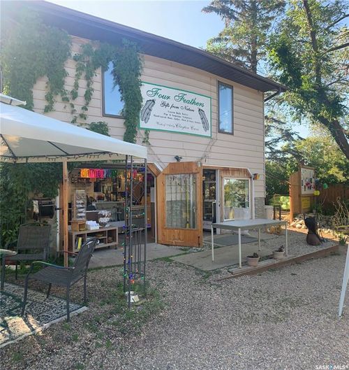 202-206 Elizabeth Ave, Manitou Beach, SK, S0K4T1 | Card Image