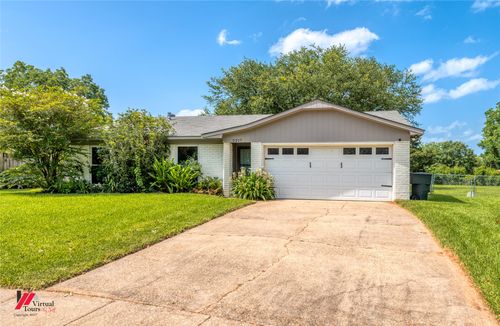 2217 General York Cir, Bossier City, LA, 71112-4700 | Card Image
