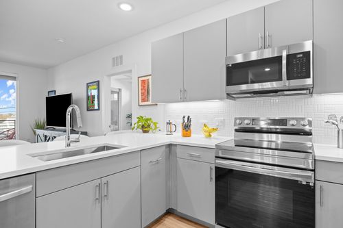 1401-4801 Springdale Rd, Austin, TX, 78723-6170 | Card Image