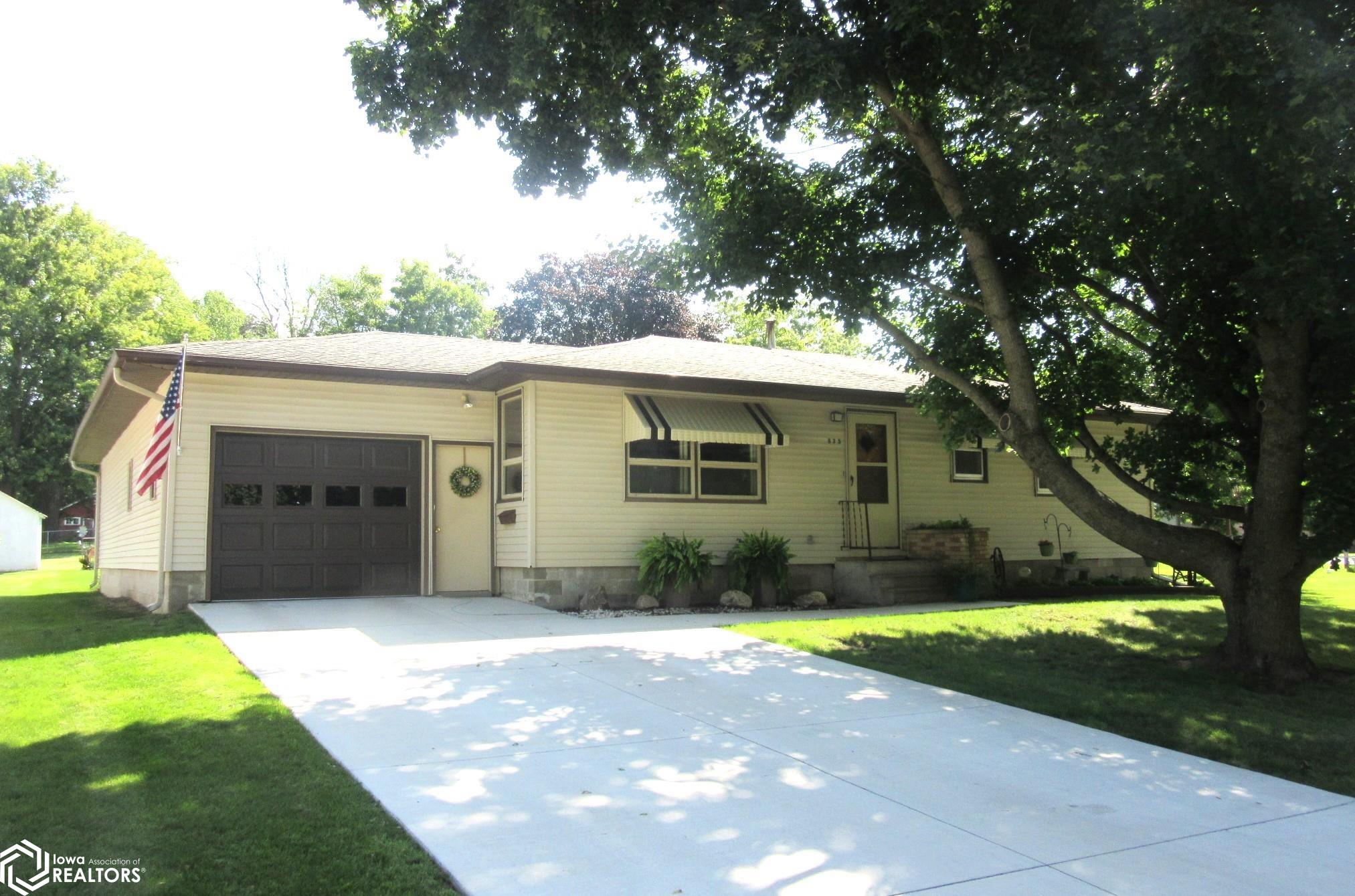 13th St, Forest City, IA 50436