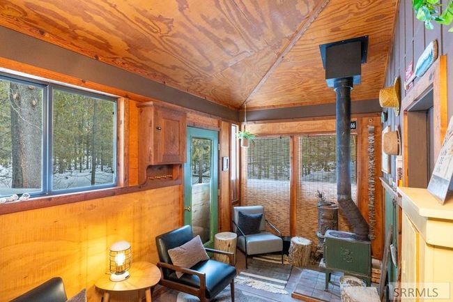 Sun Room | Image 21