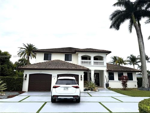 16137 Sw 154th Ct, Miami, FL, 33187-1492 | Card Image