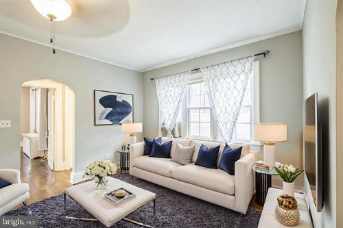 apt-104-208 Farragut St Nw, WASHINGTON, DC, 20011-4158 | Card Image