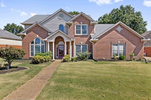 6772 Stonetrace Dr, Bartlett, TN, 38135-3048 | Card Image