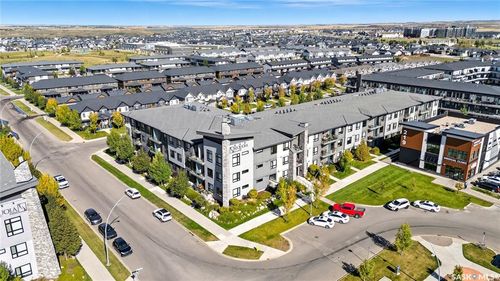 111-223 Evergreen Sq, Saskatoon, SK, S7W0W2 | Card Image
