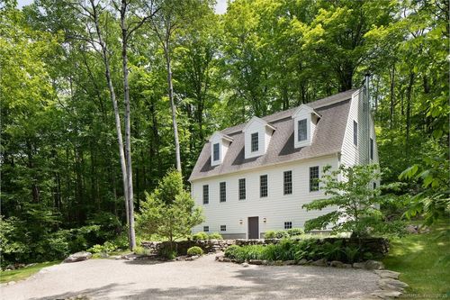 3 W Mountain Rd, Sharon, CT, 06069-2257 | Card Image