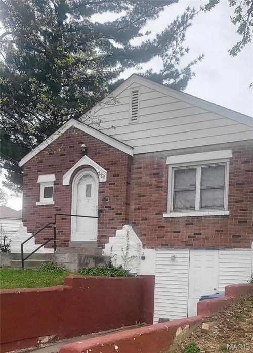 4209 Edgewood, Normandy, MO, 63121 | Card Image