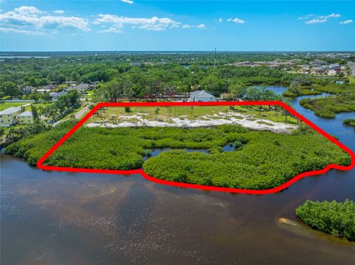 12101 State St, TAMPA, FL, 33635-9686 | Card Image