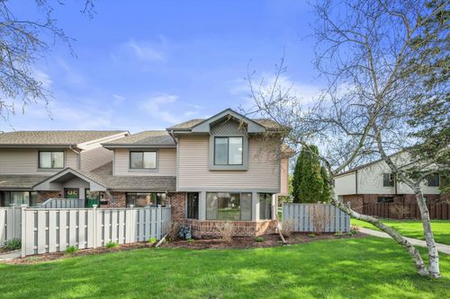 1460 28th Ct, Kenosha, WI, 53140-4332 | Card Image