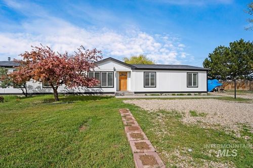 5863 3rd Ave, Nampa, ID, 83686-9583 | Card Image