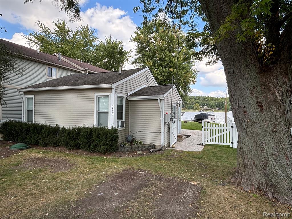 Tackles Dr, White Lake, MI 48386 #1