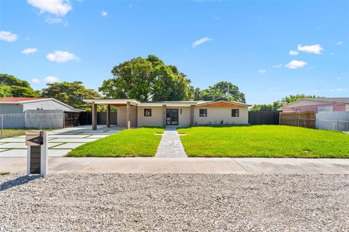 17211 Nw 43rd Ave, Miami Gardens, FL, 33055-4421 | Card Image