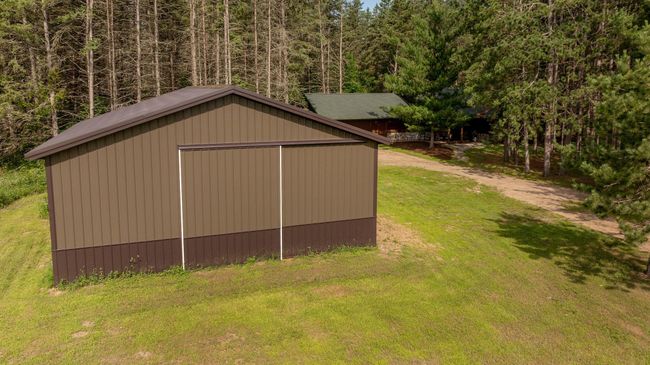 32 x 40 pole barn | Image 25