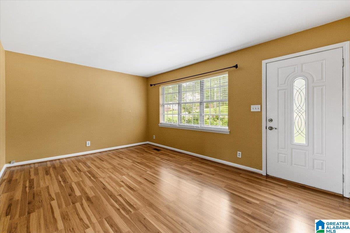 Residential in TRUSSVILLE 4