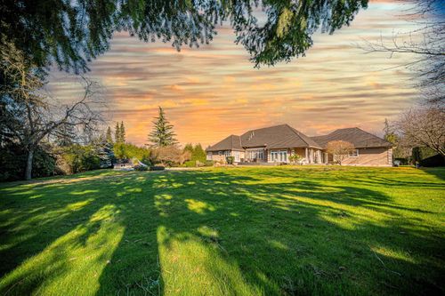 2621 166a St, Surrey, BC, V3Z9X1 | Card Image