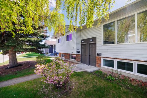 4775 Rundlewood Drive Ne, Calgary, AB, T1Y2S6 | Card Image