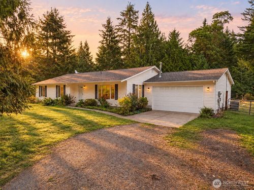1011 E Sunset Hill Rd, Shelton, WA, 98584-8444 | Card Image