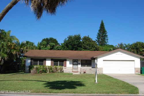 2901 S Fairway Dr, Melbourne, FL, 32901-6952 | Card Image