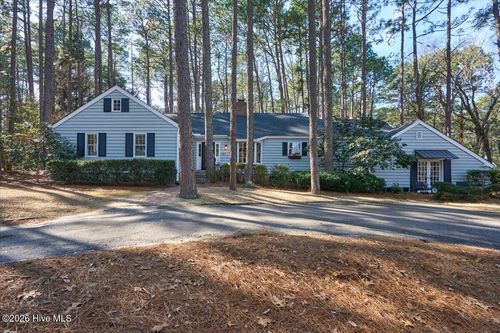 106 James Creek Rd, Southern Pines, NC, 28387-6819 | Card Image