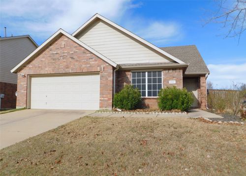 2821 Arabian Ave, Denton, TX, 76210-8060 | Card Image