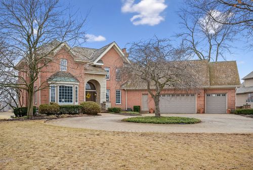 320 Boulder Dr, Lake In The Hills, IL, 60156-4442 | Card Image