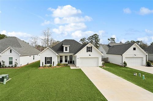 2313 Cours Carson St, Mandeville, LA, 70448-6411 | Card Image