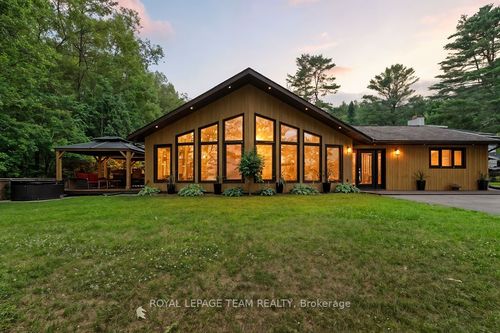 366 Burkes Rd, Deep River, ON, K0J1P0 | Card Image
