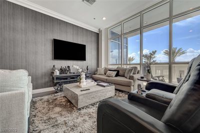 302 - 4525 Dean Martin Drive, Home with 2 bedrooms, 2 bathrooms and 1 parking in Las Vegas NV | Image 3