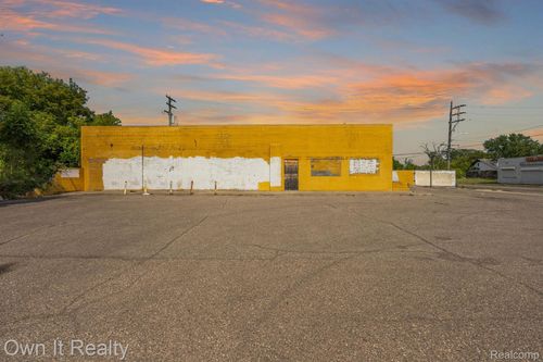 14299 Houston Whittier St, Detroit, MI, 48205-4051 | Card Image