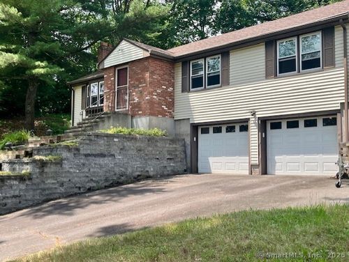 3 Sage Ln, East Granby, CT, 06026-9766 | Card Image