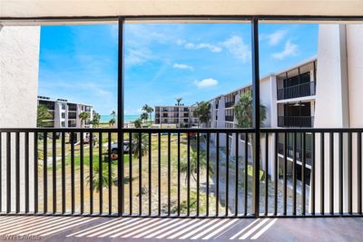 H303 - 1501 Middle Gulf Drive, Condo with 2 bedrooms, 2 bathrooms and null parking in Sanibel FL | Image 2