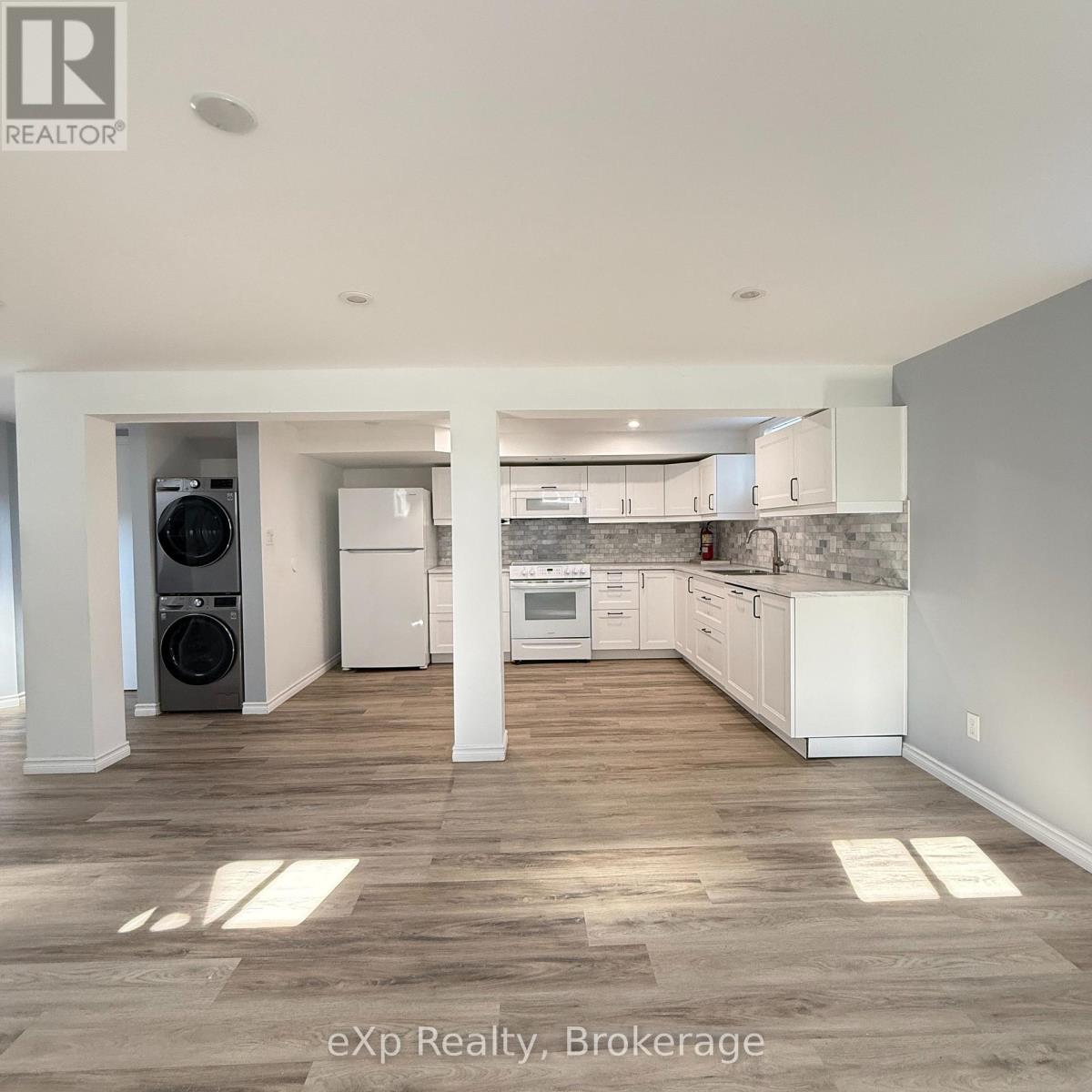 Residential Lease in Quinte West (Trenton Ward) 4