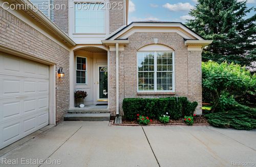 1602 Boulder Ct, Rochester, MI, 48306-4810 | Card Image