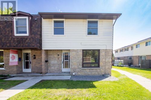5-1293 Vista Dr, Brockville, ON, K6V6G2 | Card Image