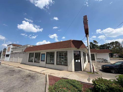 19200 Kelly Rd, Detroit, MI, 48225-1902 | Card Image
