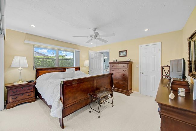 308 Matisse Cir E, House other with 3 bedrooms, 2 bathrooms and null parking in NOKOMIS FL | Image 16